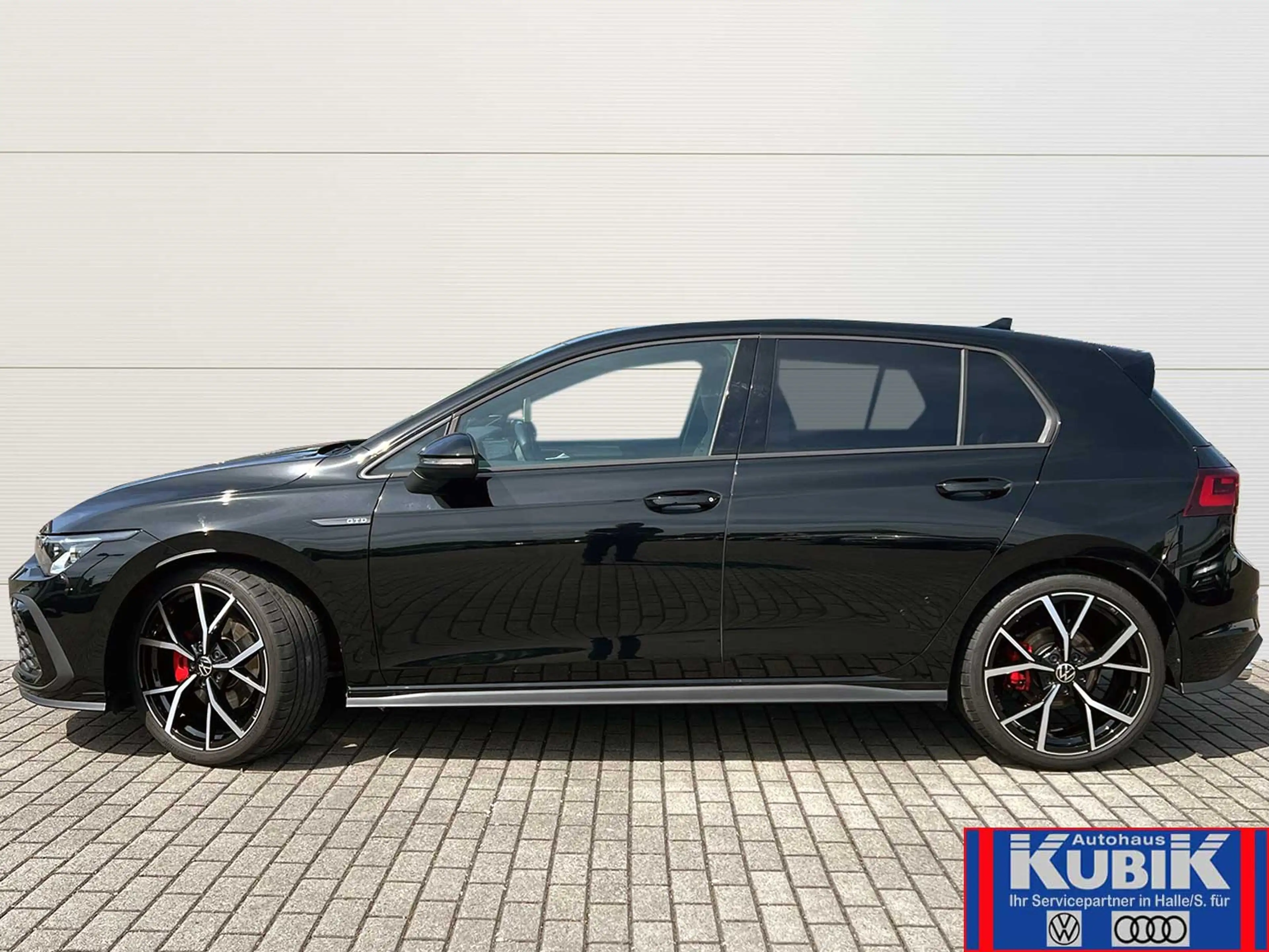Volkswagen Golf GTD 2,0 TDI Black Style DSG+IQ. Light+Memory+Harman Kar — photo 3