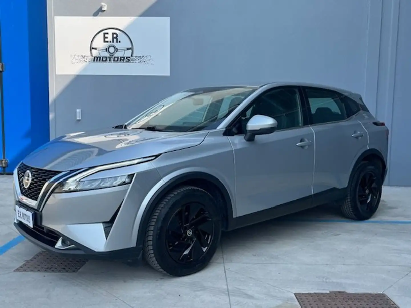 Nissan Qashqai Qashqai 1.3 mhev Business 2wd 158cv AUT. Argento - 1