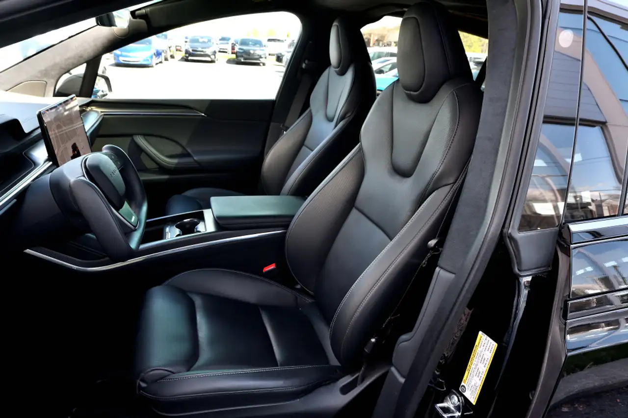 Tesla Model X снимка Tesla Model X