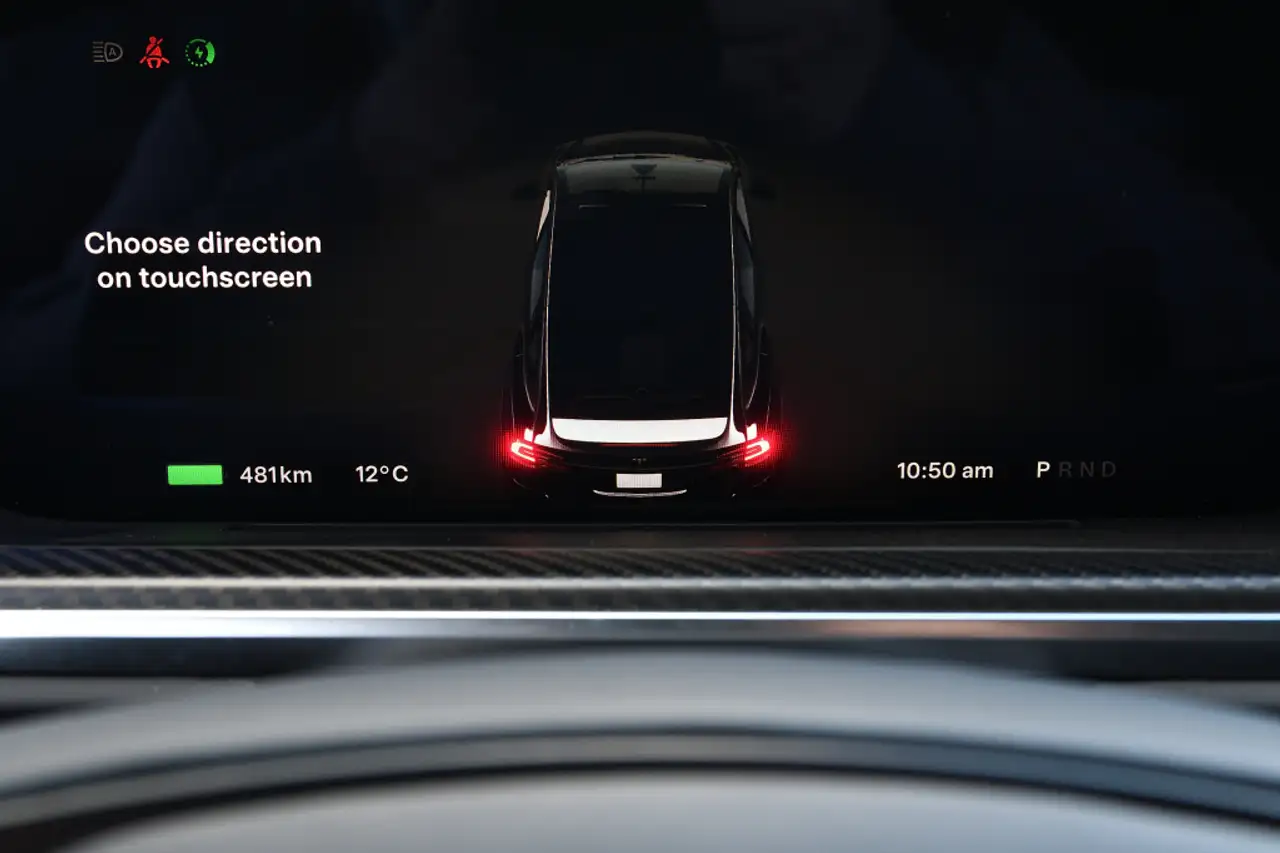 Tesla Model X снимка Tesla Model X