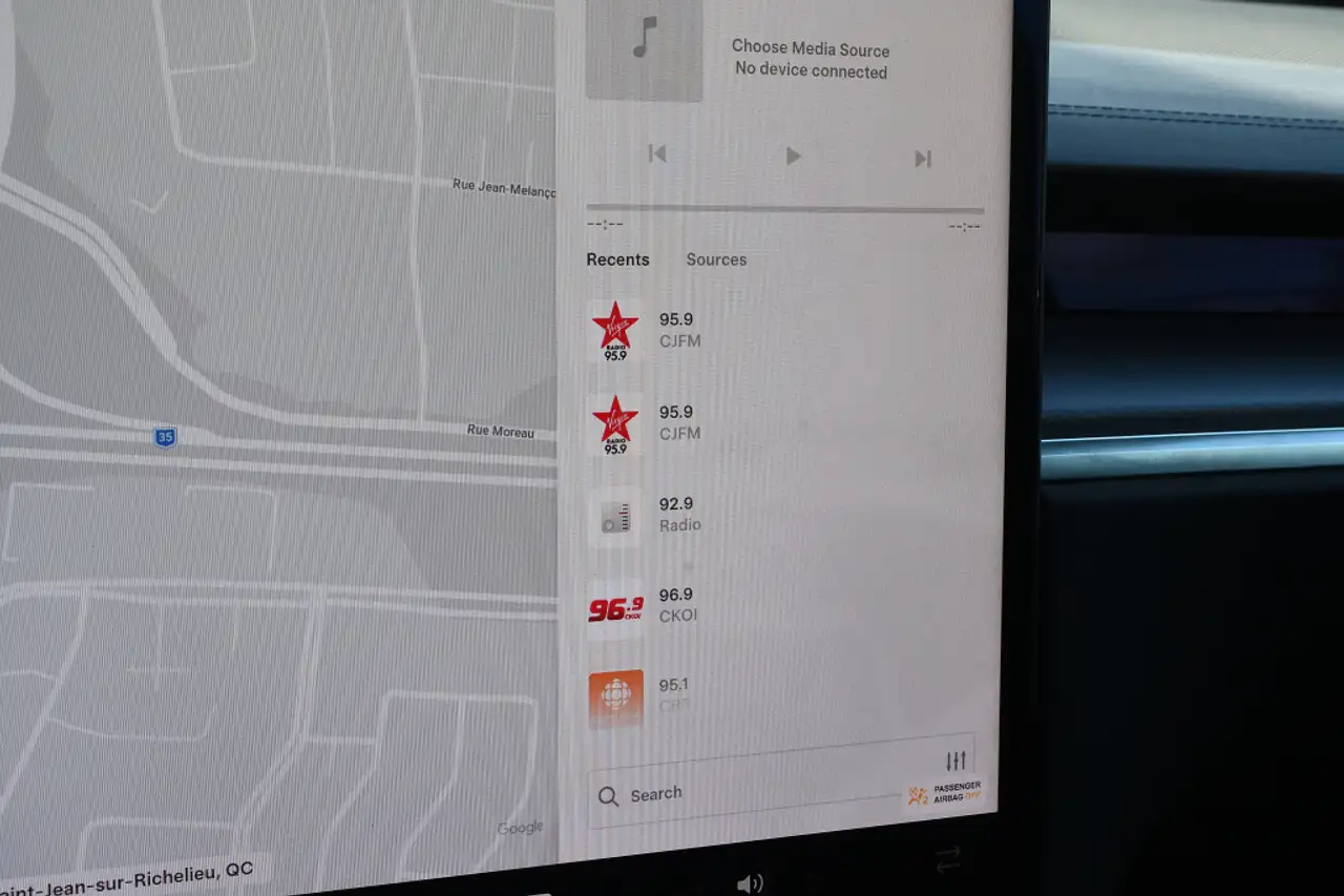 Tesla Model X снимка Tesla Model X