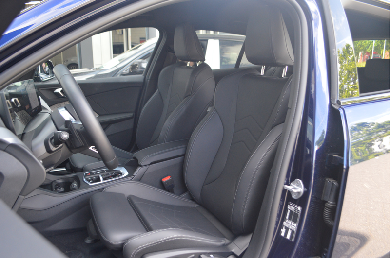 BMW 120 1 Serie M Sport Automaat / Sportstoelen / M Adapti — photo 6
