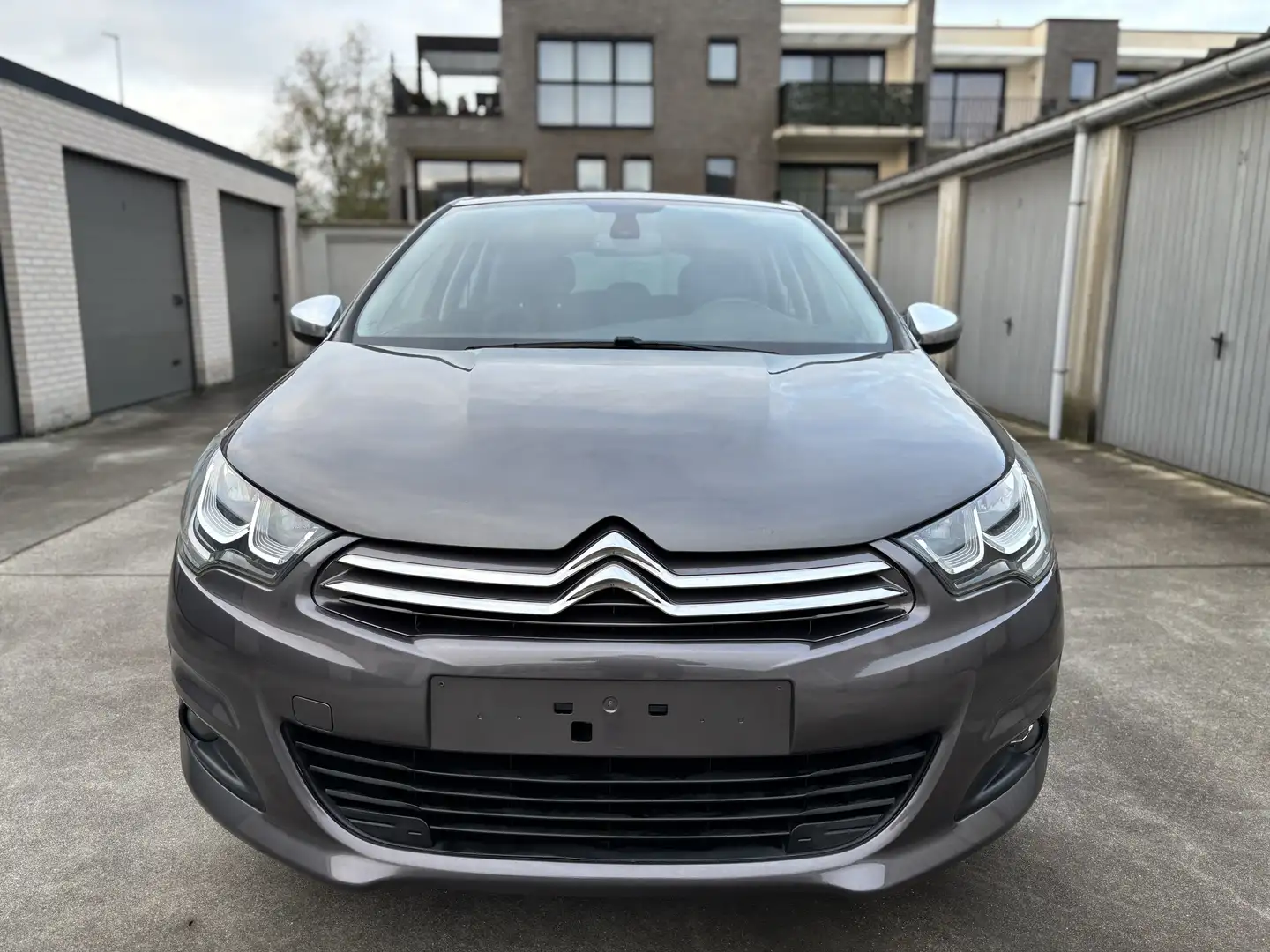 Citroen C4 PureTech 130 Stop & Start EAT6 Shine - 2