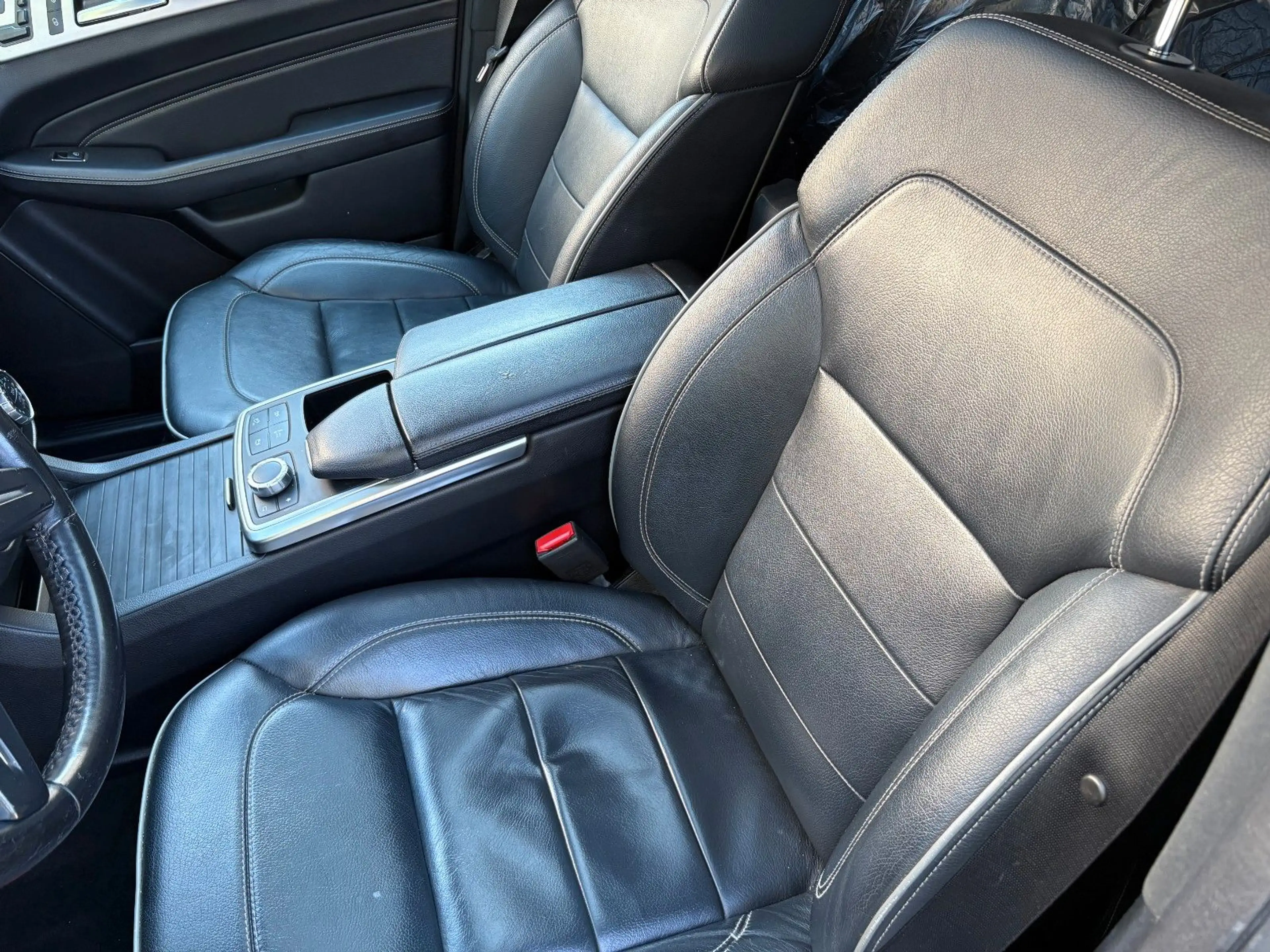 Mercedes-Benz ML 500 BlueEfficiency AMG Line — photo 10
