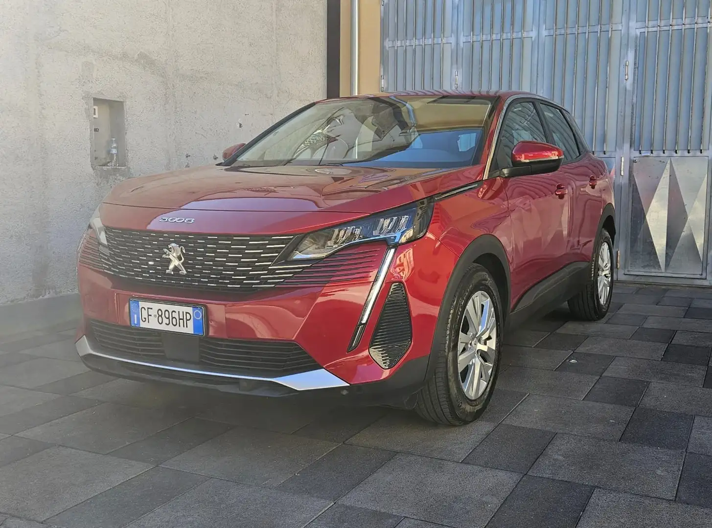 Peugeot 3008 3008 1.5 bluehdi Active Business s Rosso - 1