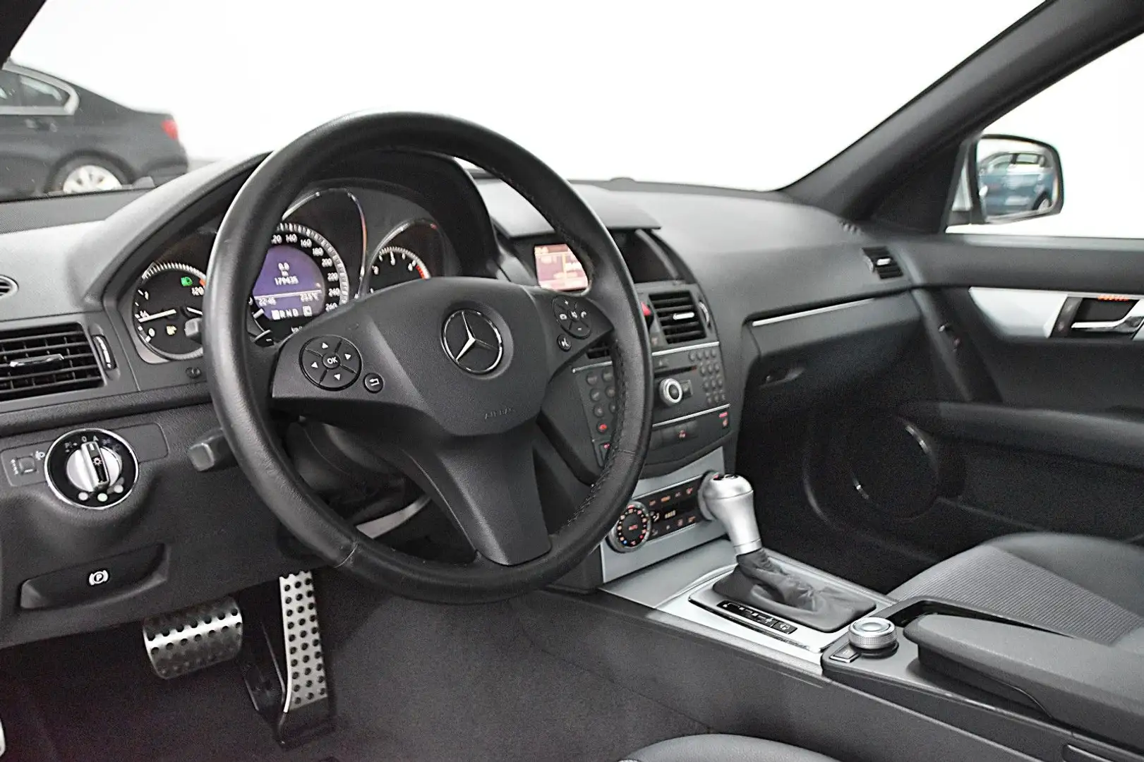 Mercedes-Benz C 200 CDI AMG-SPORTPAKET*AUS 2 HAND*TOP-ZUSTAND* Argent - 2