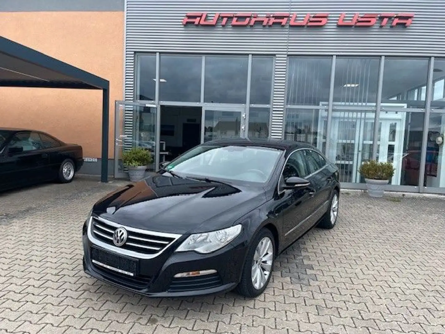 Volkswagen Passat CC Schwarz - 1