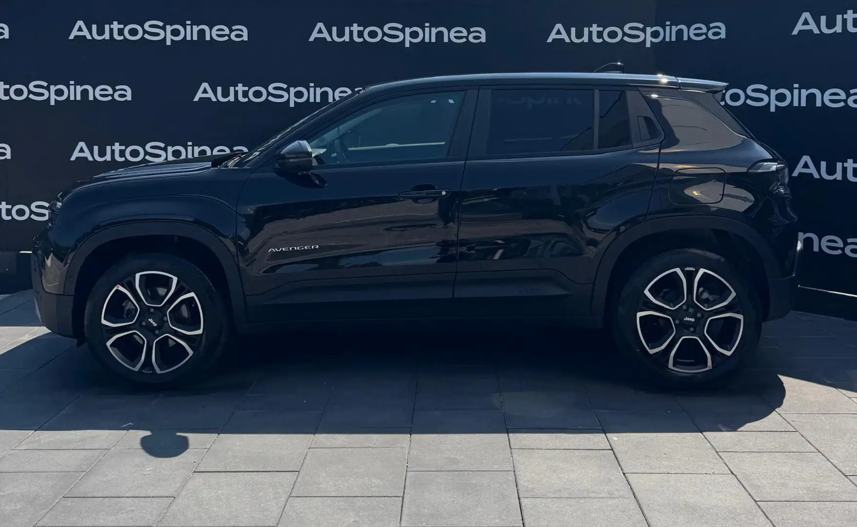 Jeep Avenger 1.2 Turbo 110 CV MHEV Summit Zwart - 2