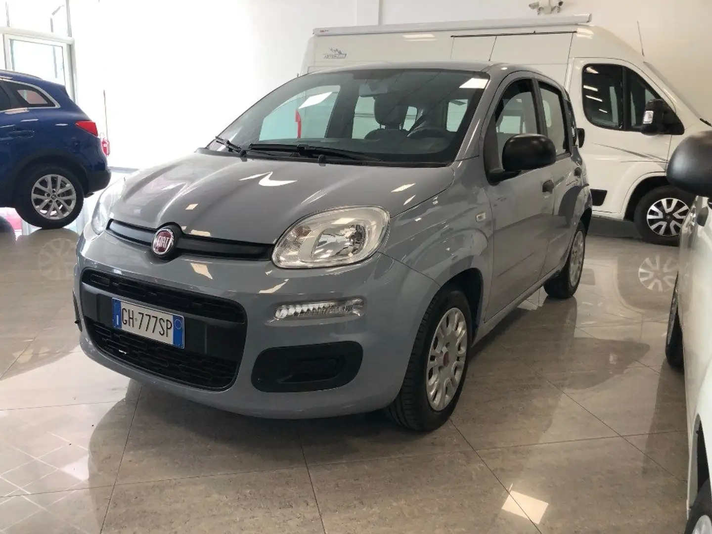 Fiat Panda 1.0 FireFly S&S Hybrid Gris - 2