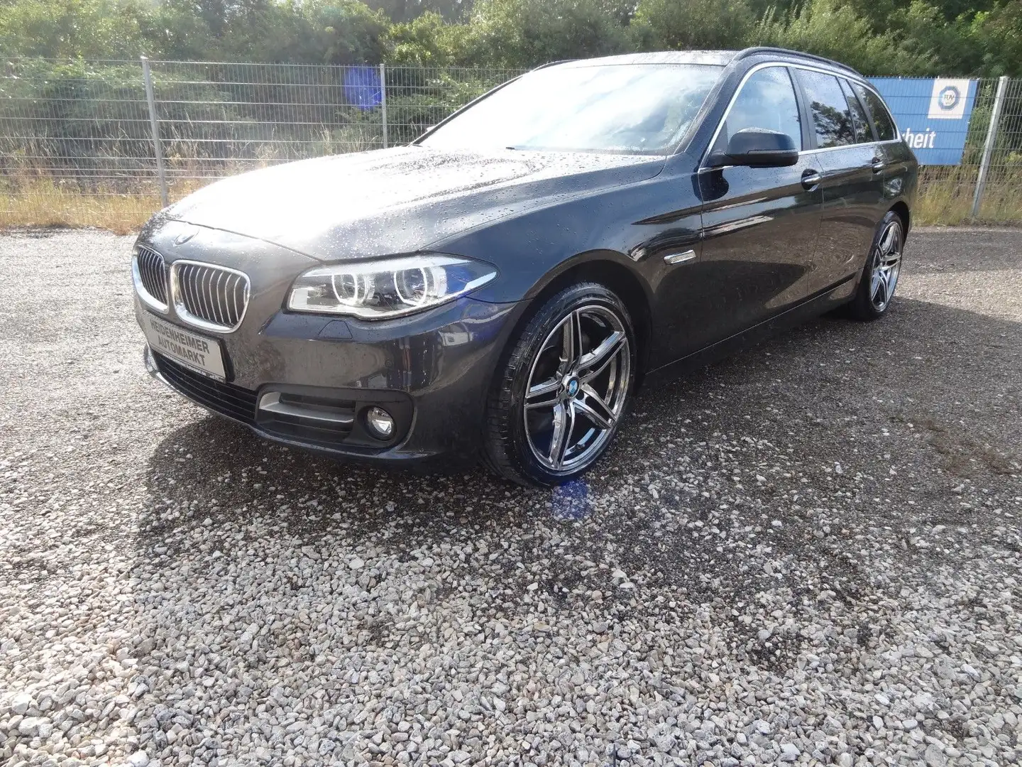 BMW 530 d 4x4/Pano/StH/Leder/2.Hd/Soft Close/Euro6/ Gris - 1