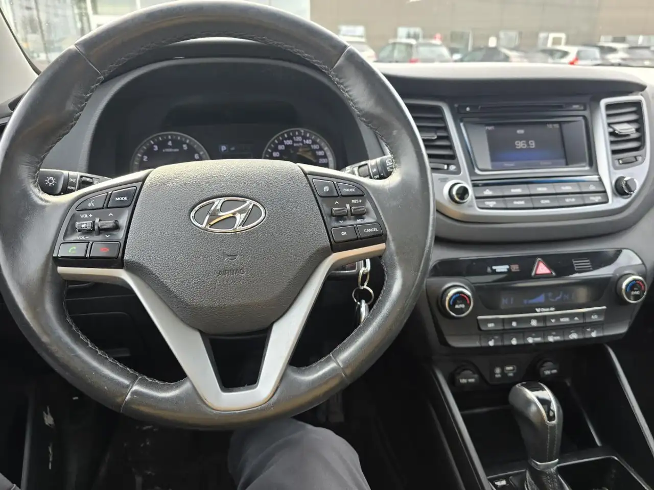 Hyundai TUCSON снимка Hyundai TUCSON