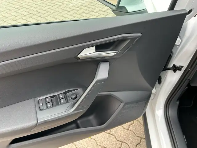 Seat Arona view 3