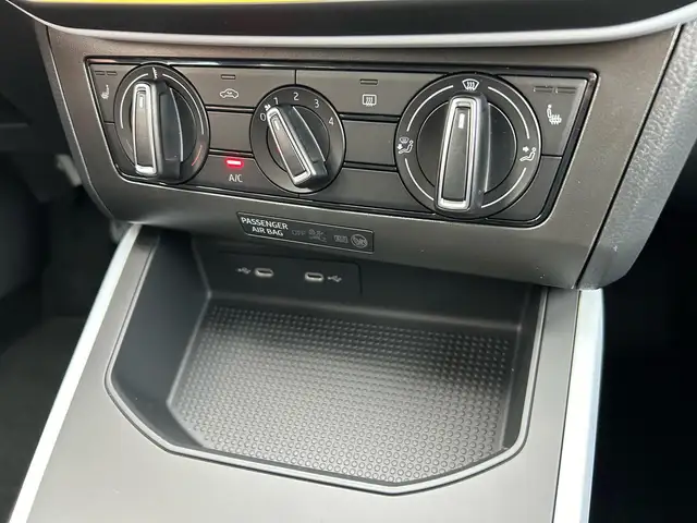Seat Arona view 8