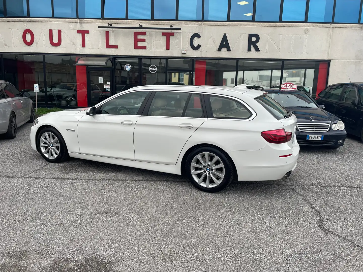 BMW 520 Serie 5 F11 Touring 520d Touring 190cv Blanc - 1