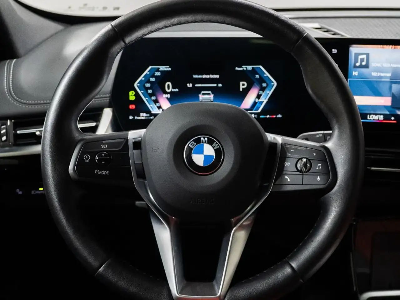 BMW X1 снимка BMW X1