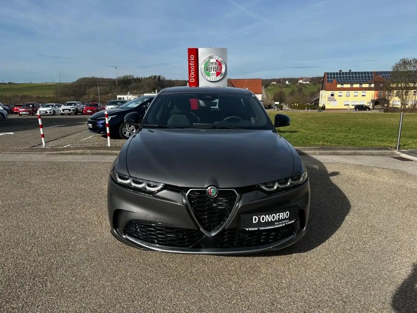 Alfa Romeo Tonale 1.5 VGT Hybrid Ti Grau - 2