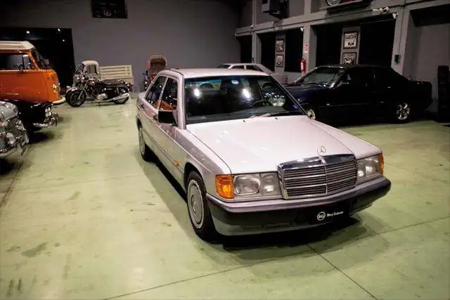 Mercedes-Benz 190 E-1.8