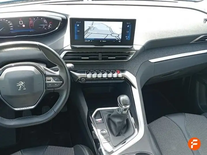 Peugeot 3008 1.2 S&S Pure Tech Active 2021, foto 15