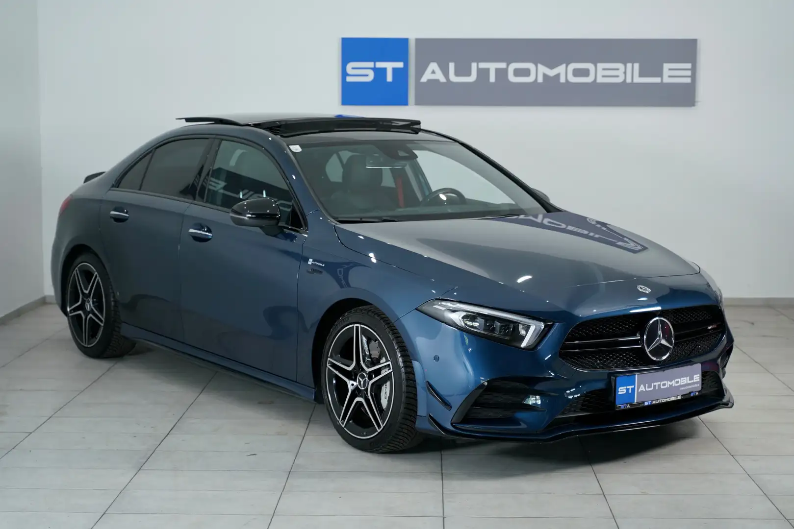 Mercedes-Benz A 35 AMG A 35 AMG 4Matic // LESINGFÄHIG // GARANTIE // Blau - 2