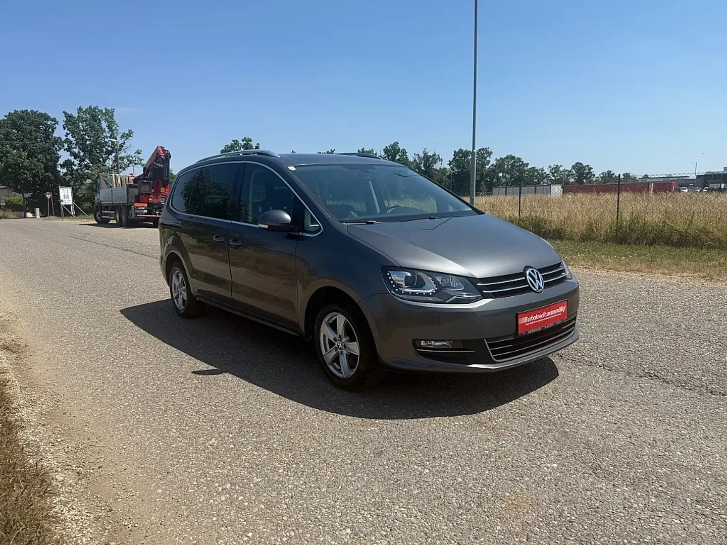 Volkswagen Sharan Sky BMT 2,0 TDI DPF 4Motion ** 7 Sitzer ** Grijs - 2