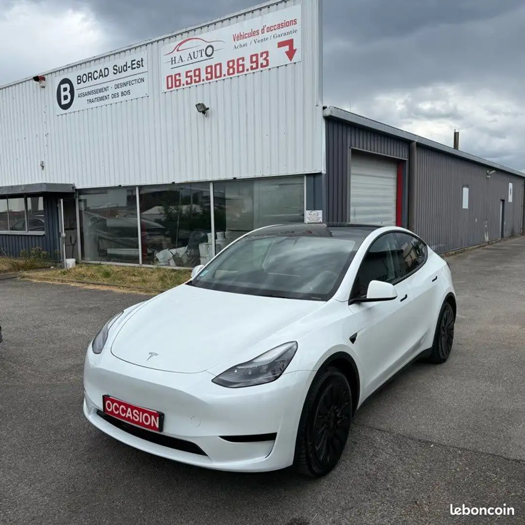 Tesla Model Y Propulsion Standard Blanc - 1