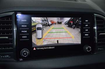 Bild 12 Skoda Karoq Selection AHK,ACC,Navi,Virtual,LED,5J.Gar.