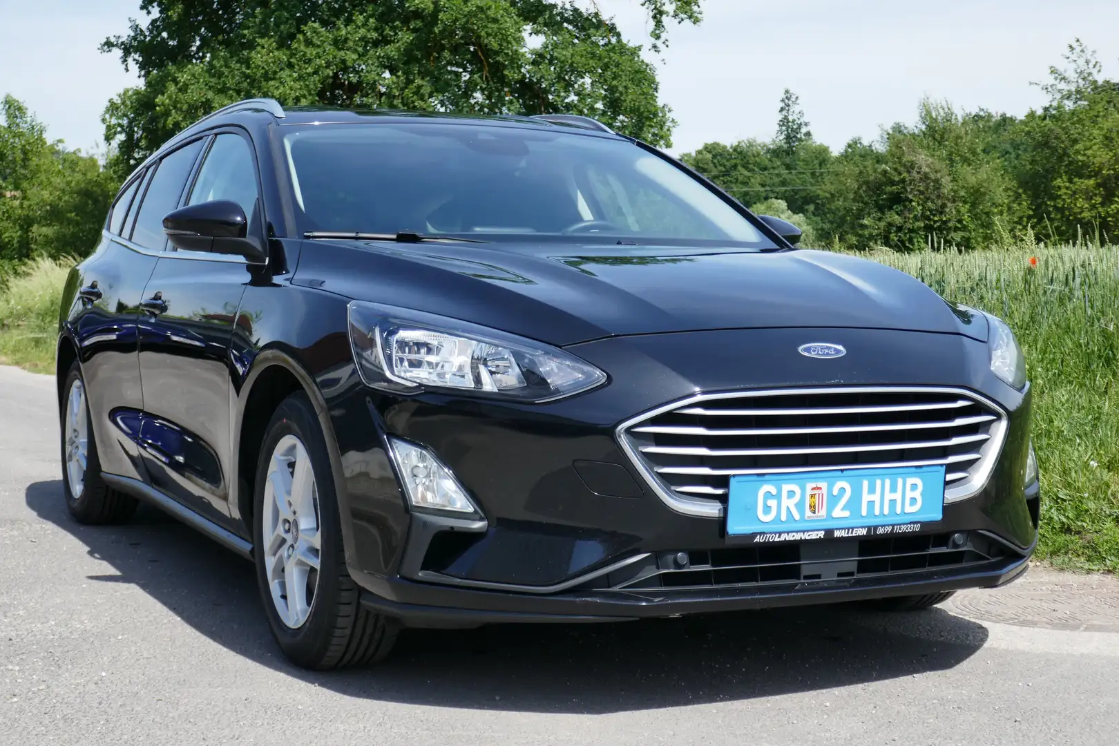 Ford Focus Titanium Schwarz - 1