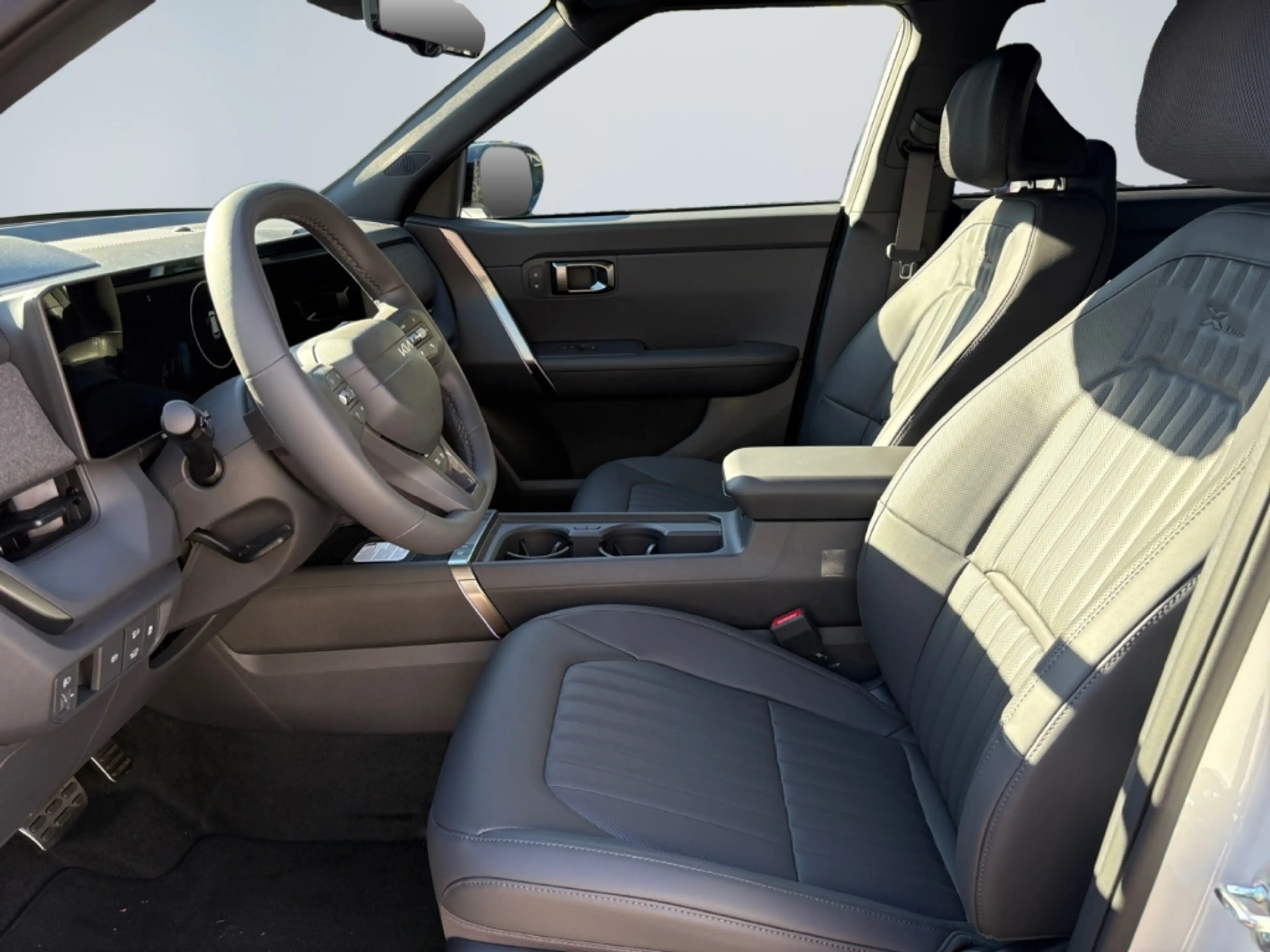 Kia Seltos X-LINE HUD Navi Leder Digitales Cockpit Memory Sit — photo 9