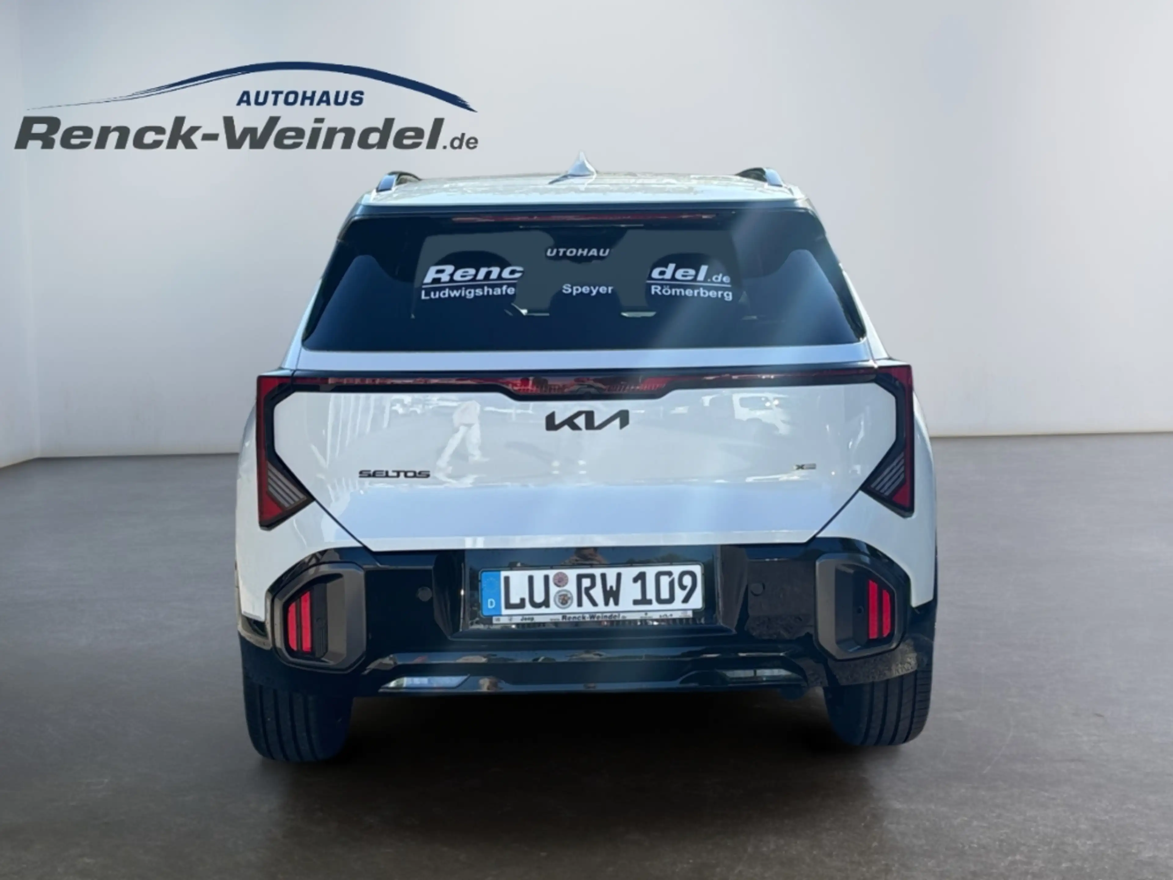 Kia Seltos X-LINE HUD Navi Leder Digitales Cockpit Memory Sit — photo 4