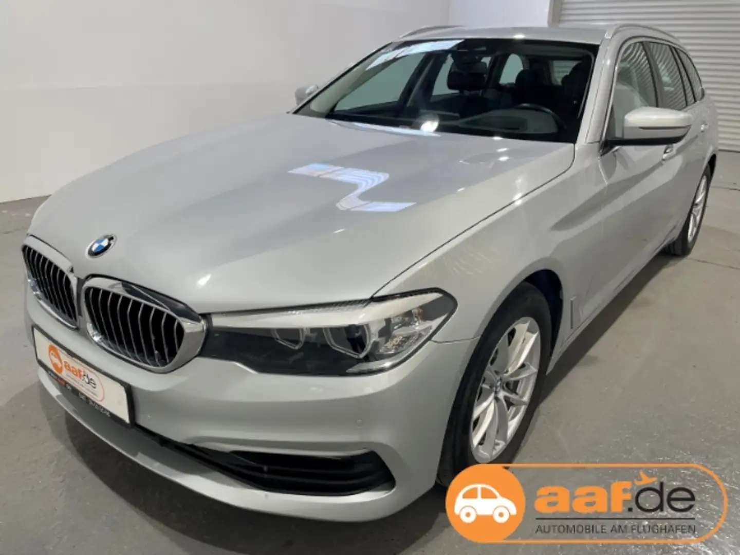 BMW 530 D Touring Automatik EU6d-T Leder Navi LED HUD Silber - 1
