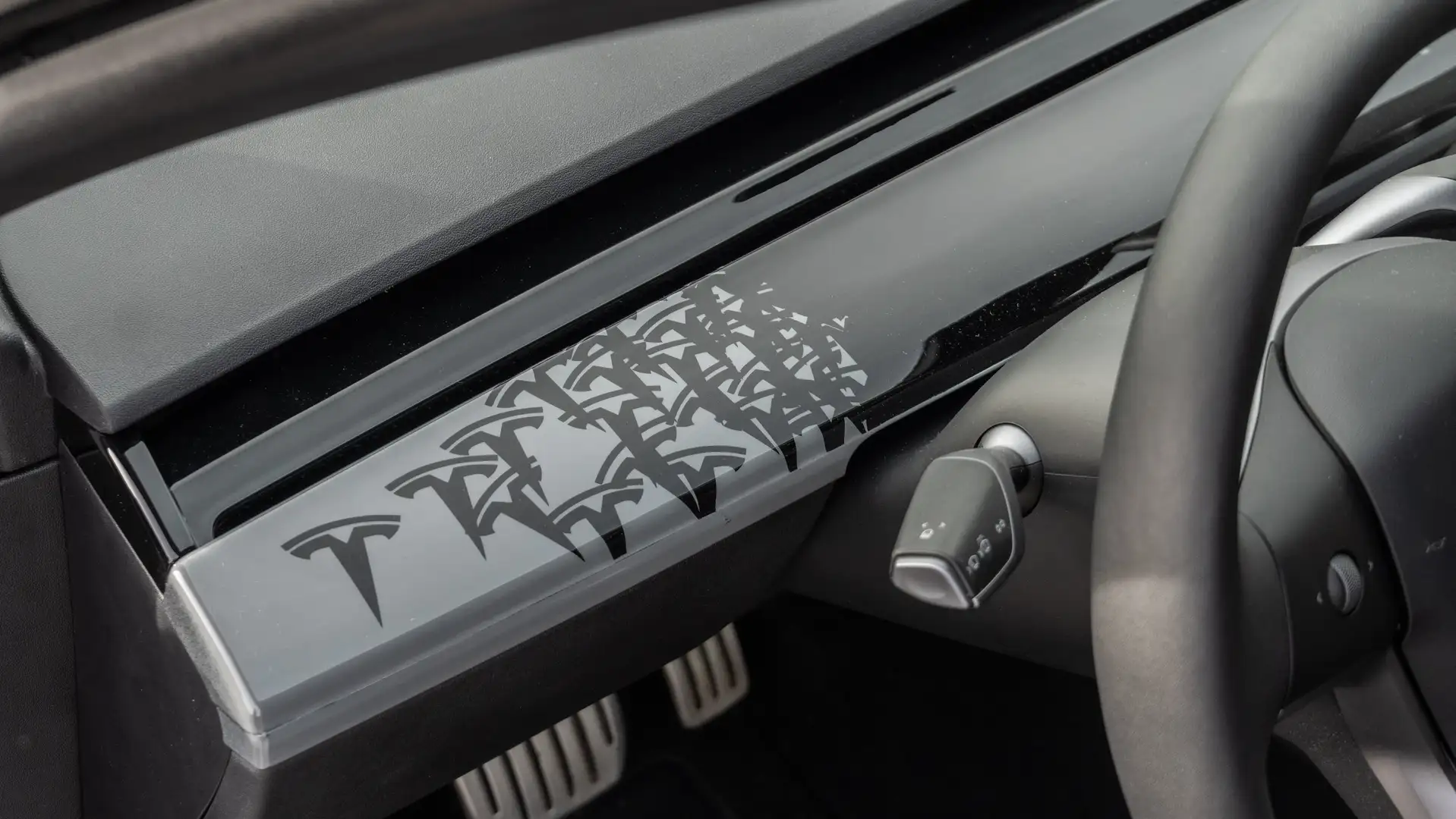 Tesla Model 3 Performance - Airbrush interior - foliert okt25 Weiß - 2