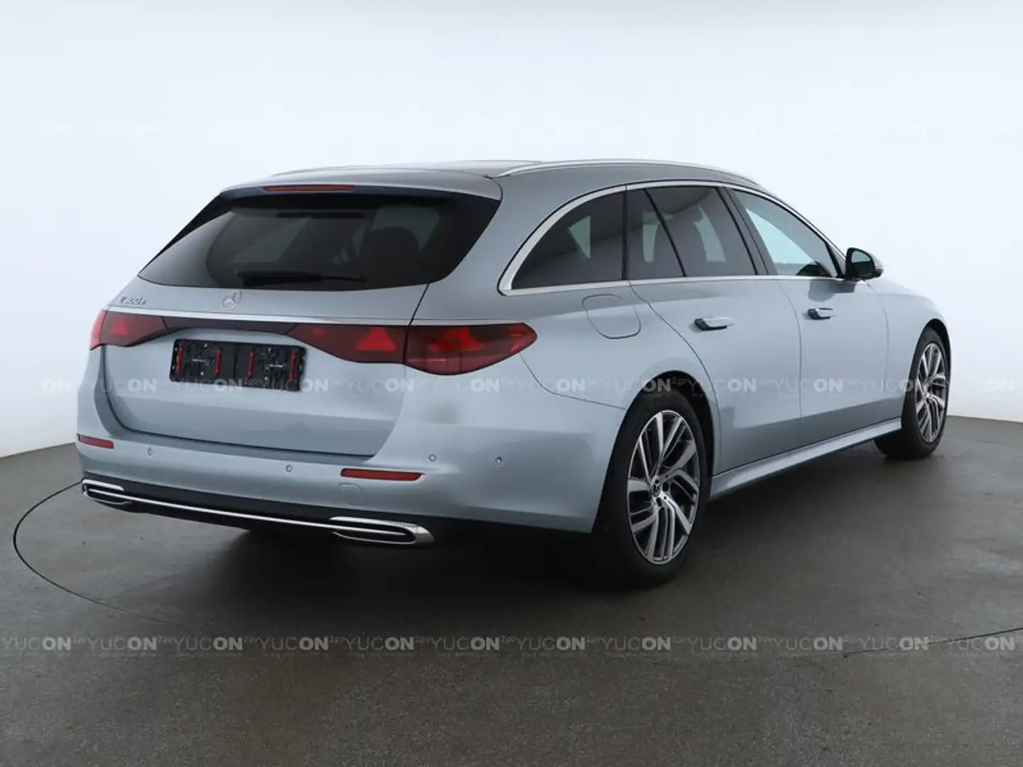 Mercedes-Benz E 300 T e mit EQ Hybrid Technologie Pano ACC LM Silber - 2