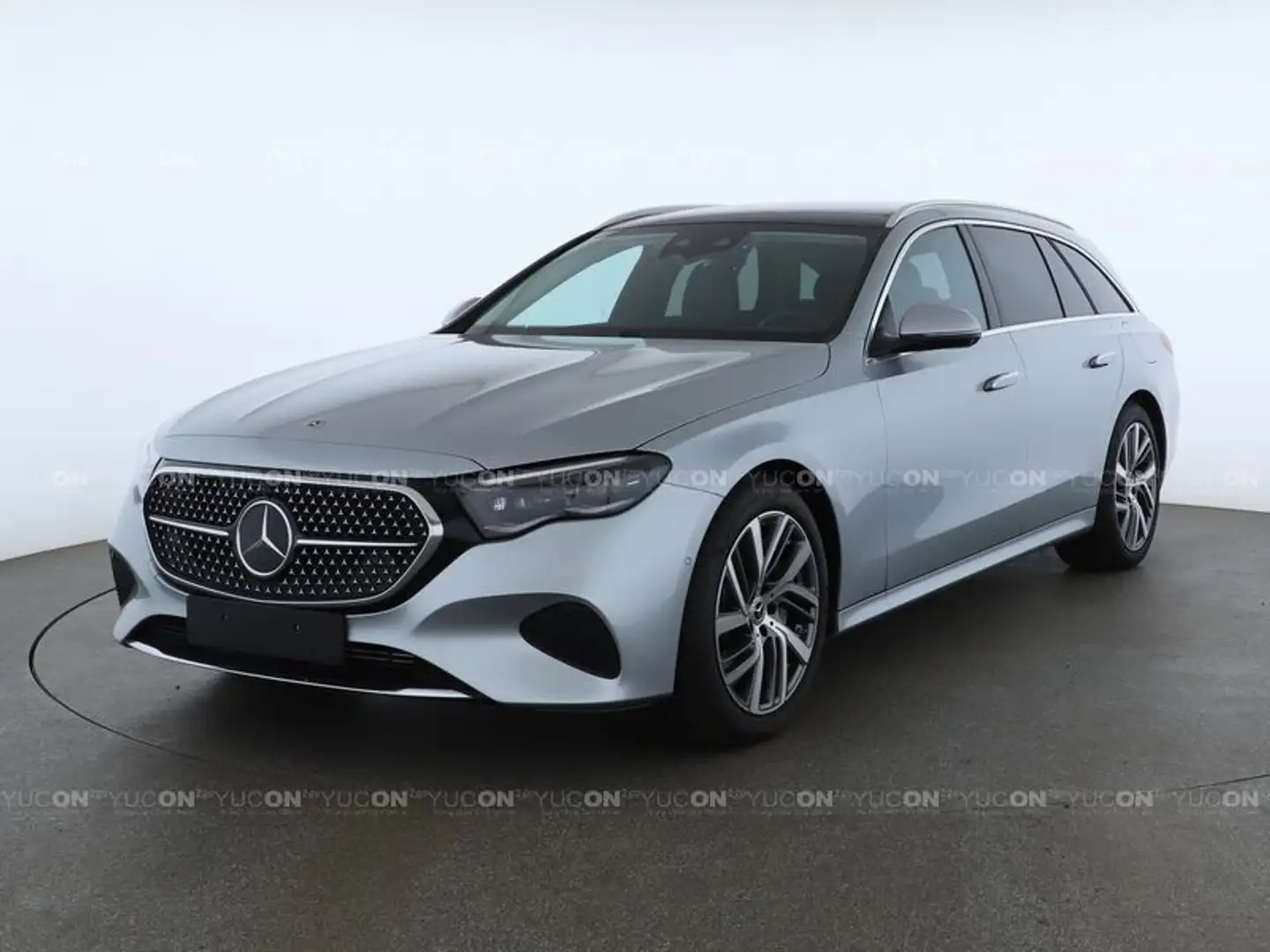 Mercedes-Benz E 300 T e mit EQ Hybrid Technologie Pano ACC LM Silber - 1