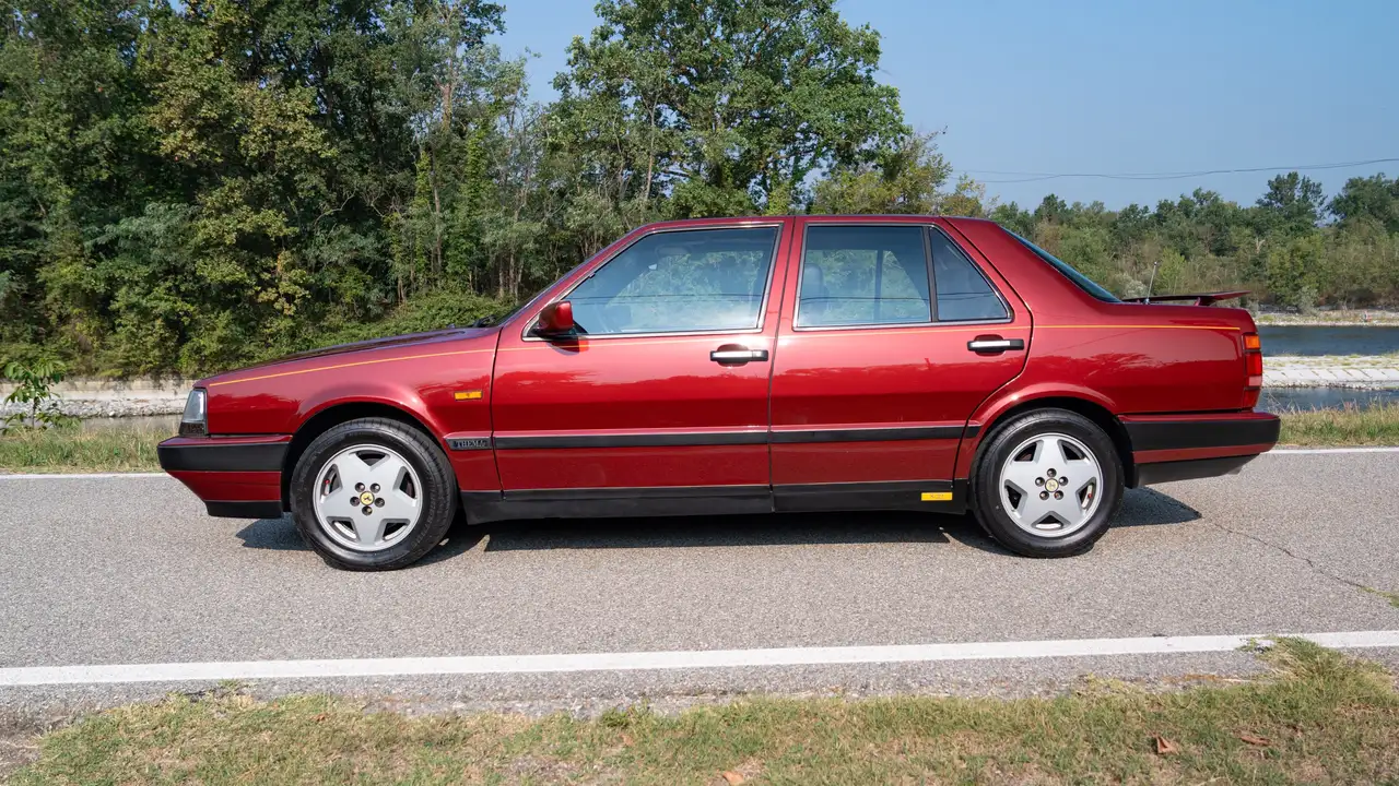 Lancia Thema Ferrari 8.32, foto 7