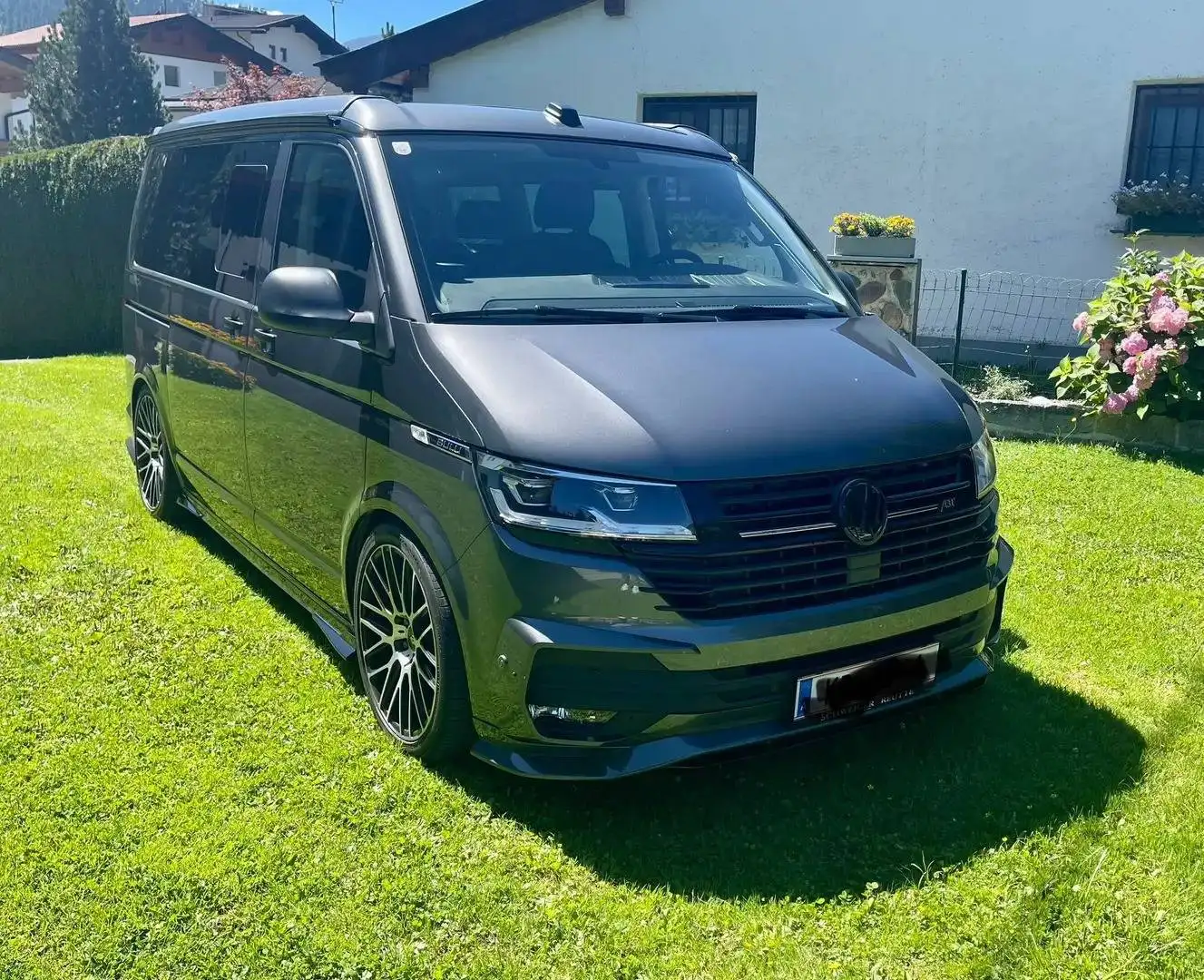 Volkswagen T6 California California Beach 2,0 TDI 4Motion DSG Beach Grau - 1