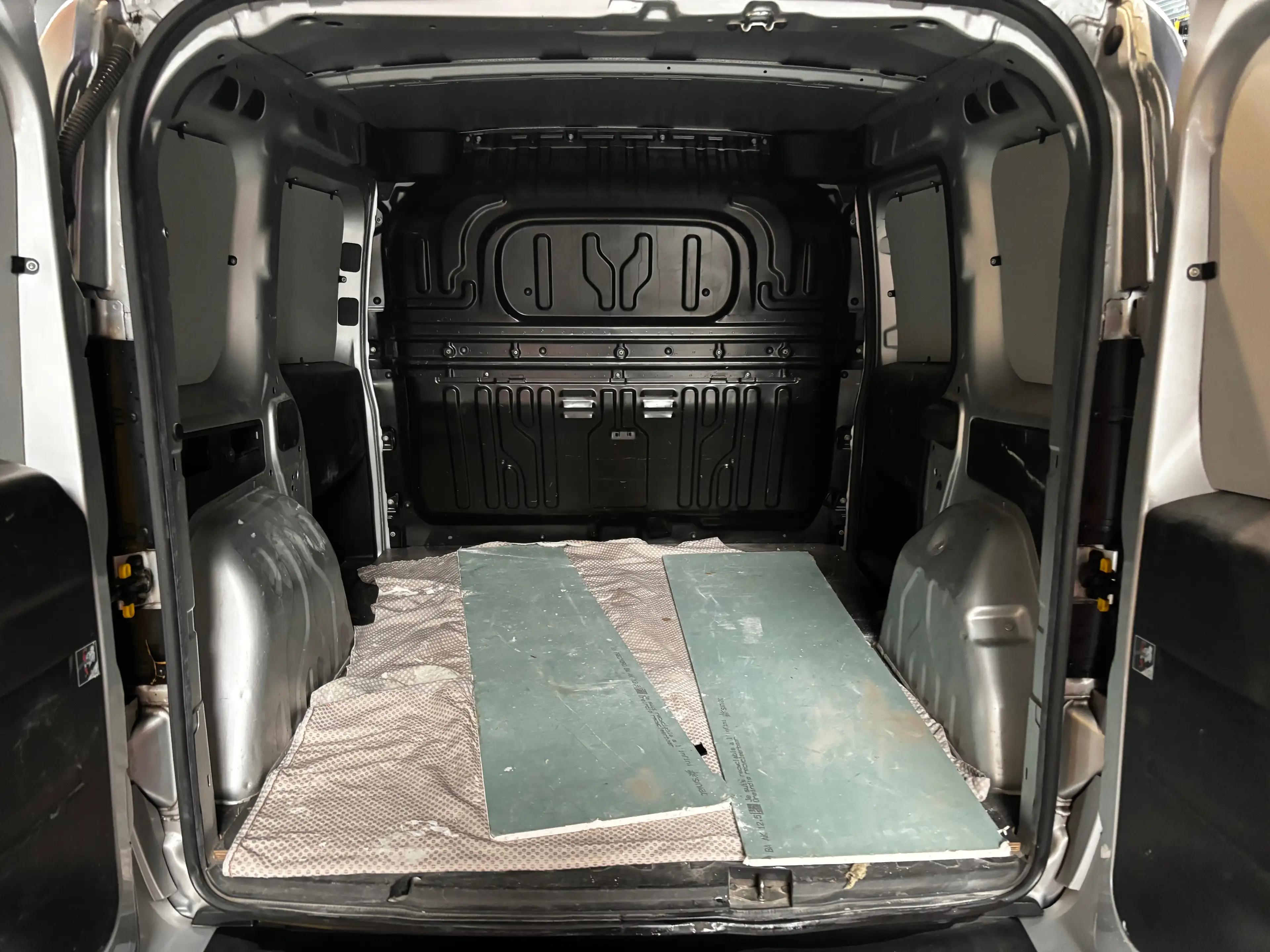 Fiat Doblo 1.3 Multijet Base (EU6)/12 mois de garantie — photo 7
