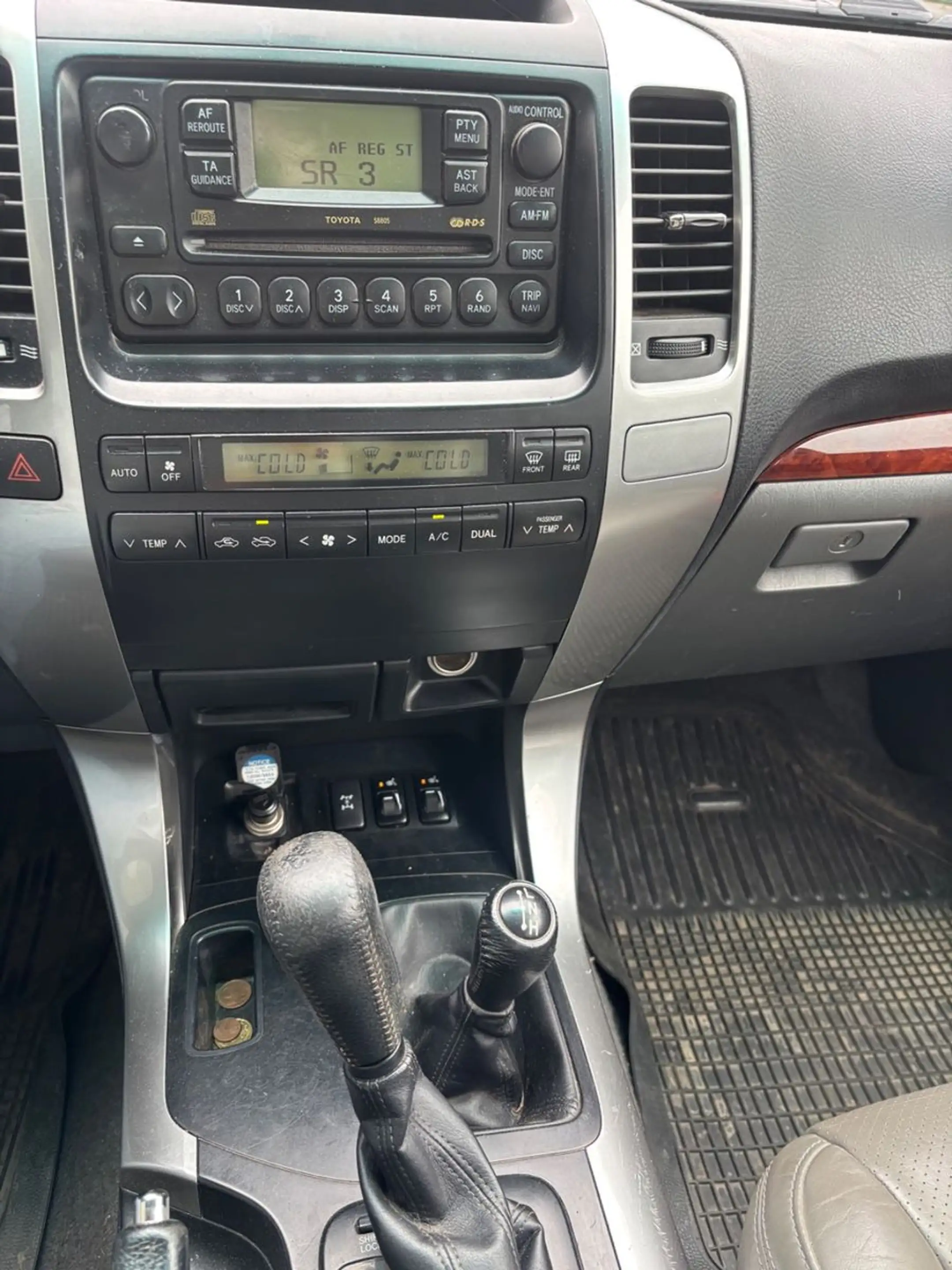 Toyota Land Cruiser D-4D*1 HAND*AUTOMATIK*SHZ*LEDER* — photo 8