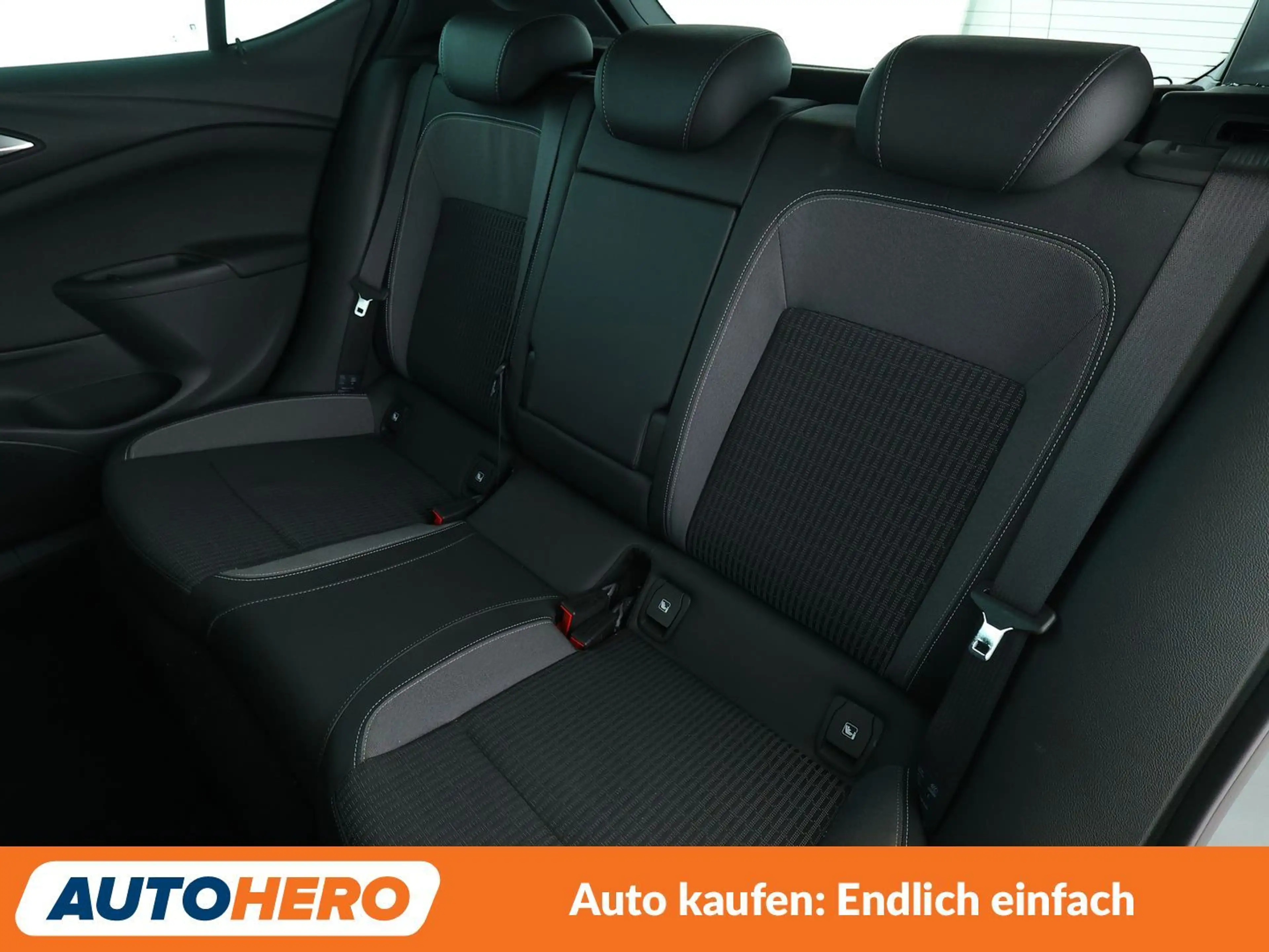 Opel Astra 1.2 Turbo Elegance Start/Stop *NAVI*LED*PDC*SHZ* — photo 14
