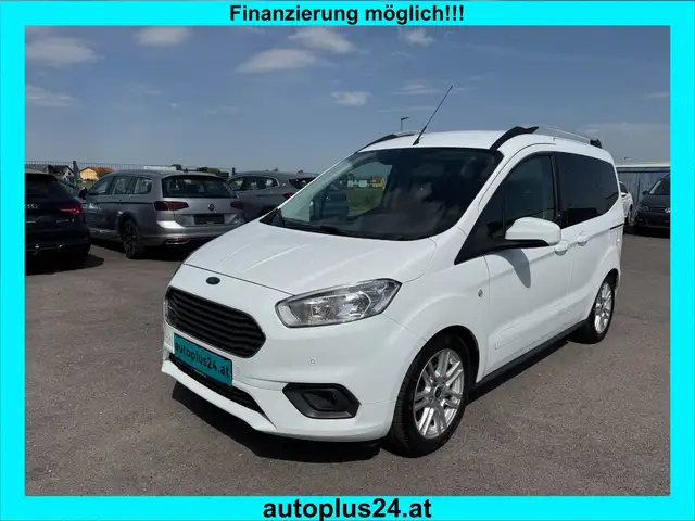Ford Tourneo Courier 1,5 TDCi Titanium Start/Stop
