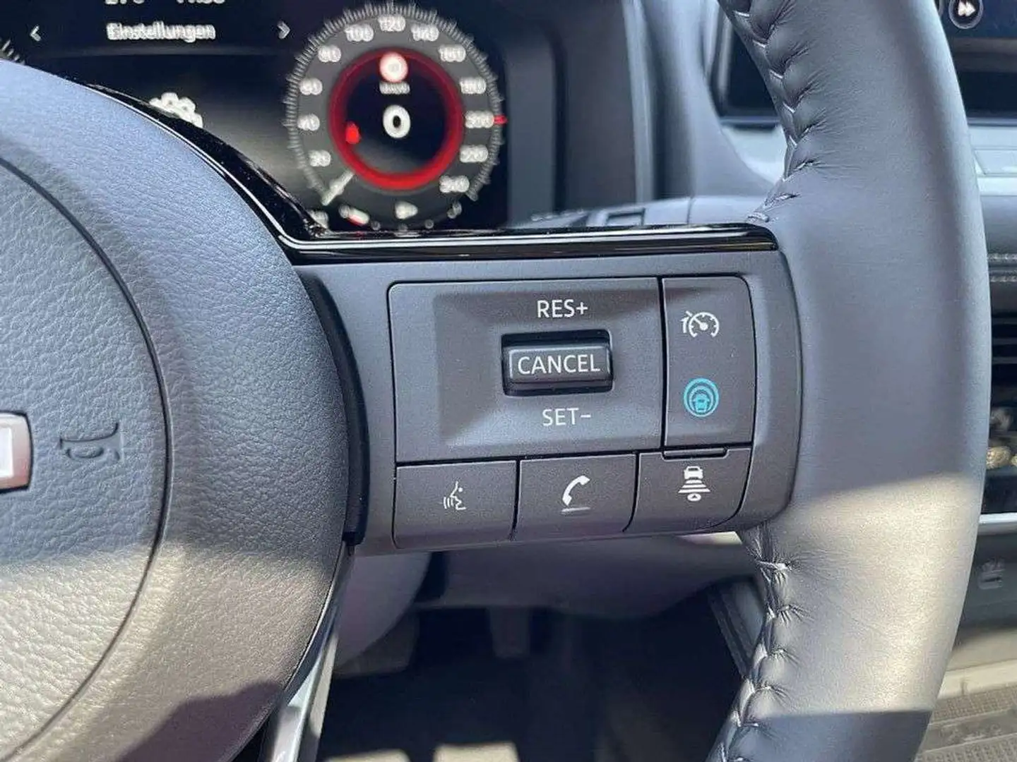 Nissan X-Trail Beige - 1