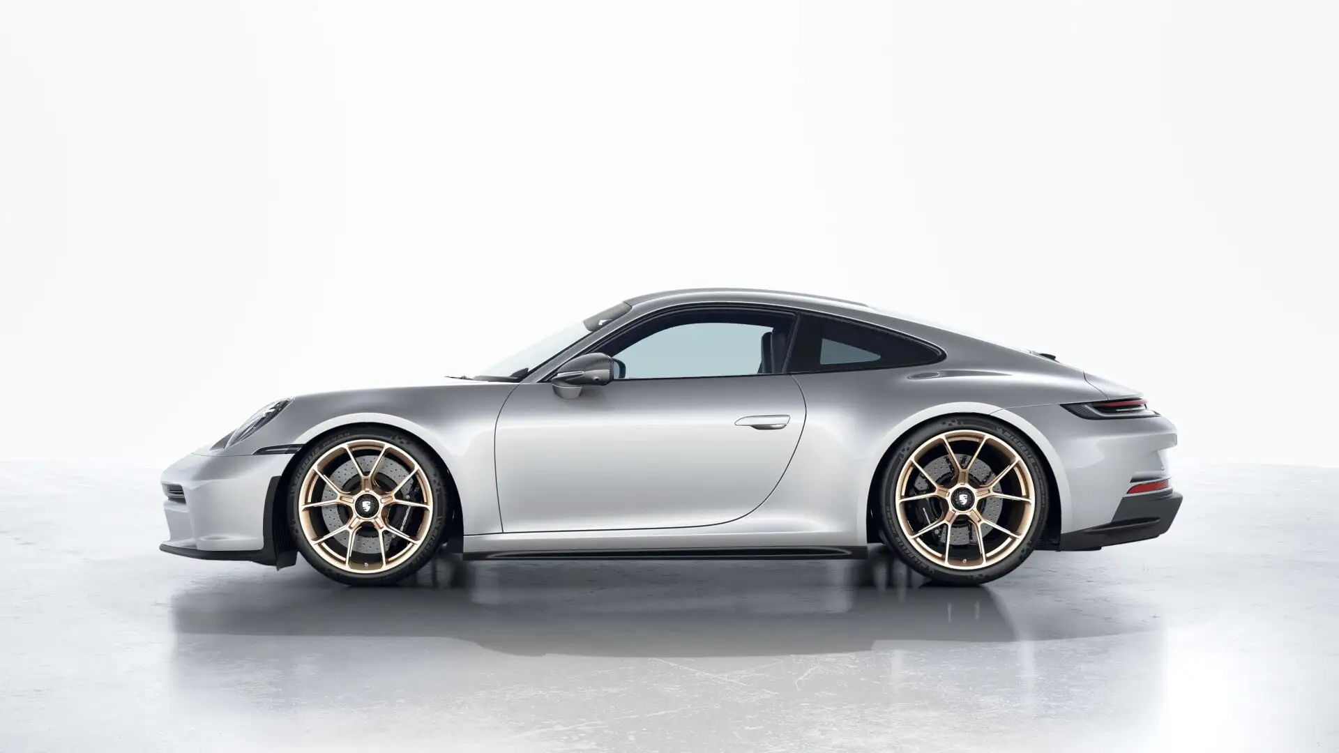 Porsche 992 GT3 Touring Argento - 2
