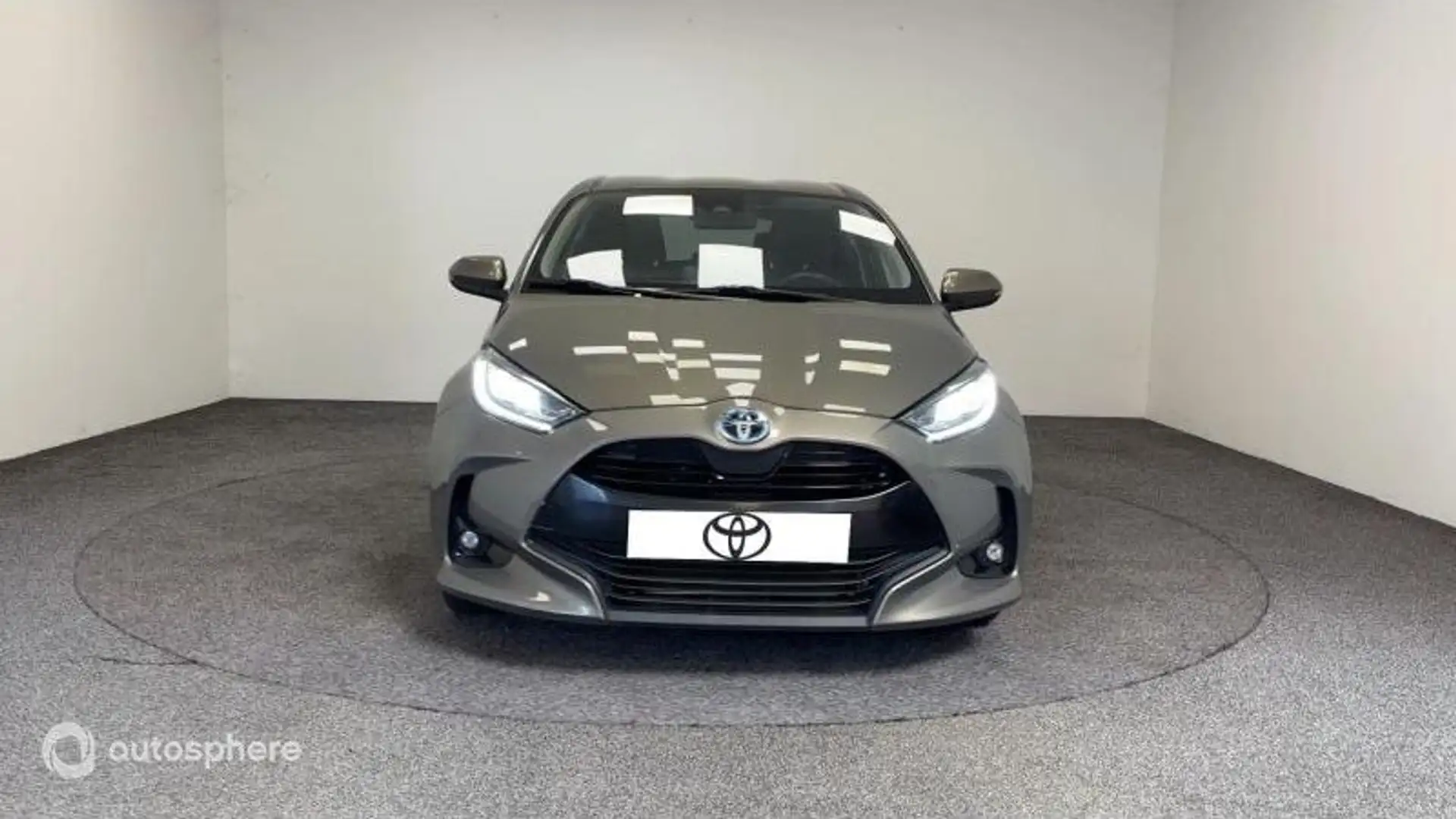 Toyota Yaris 116h Design 5p - 2