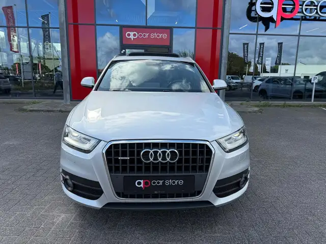 Audi Q3 view 2