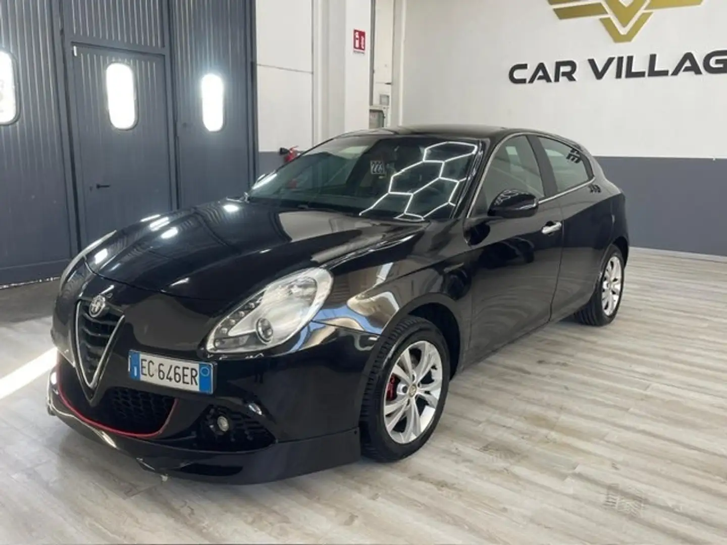 Alfa Romeo Giulietta Giulietta 1.4 Turbo MultiAir Distinctive Nero - 2