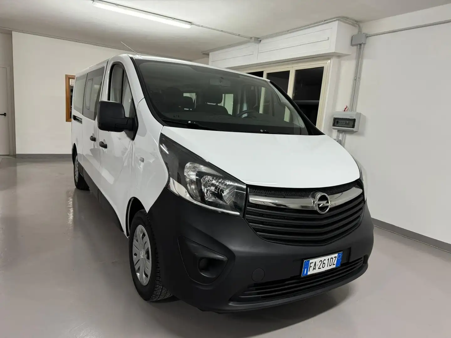 Opel Vivaro 1.6 biTurbo 140CV S&S ECOFLEX PASSO LUNGO Bianco - 2