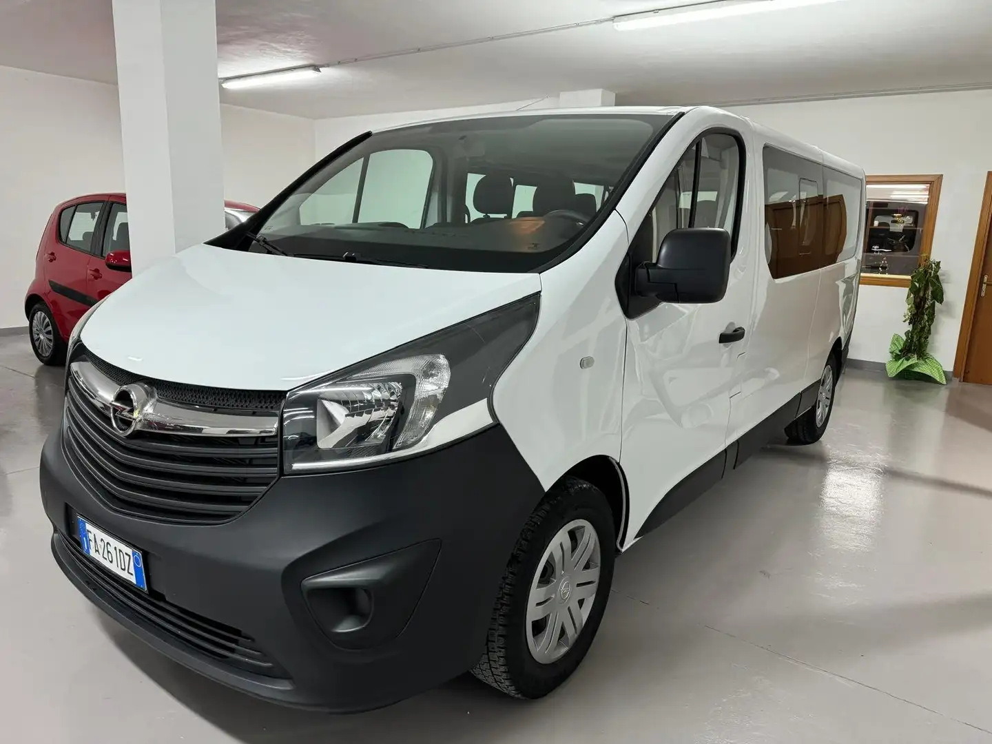 Opel Vivaro 1.6 biTurbo 140CV S&S ECOFLEX PASSO LUNGO Bianco - 1