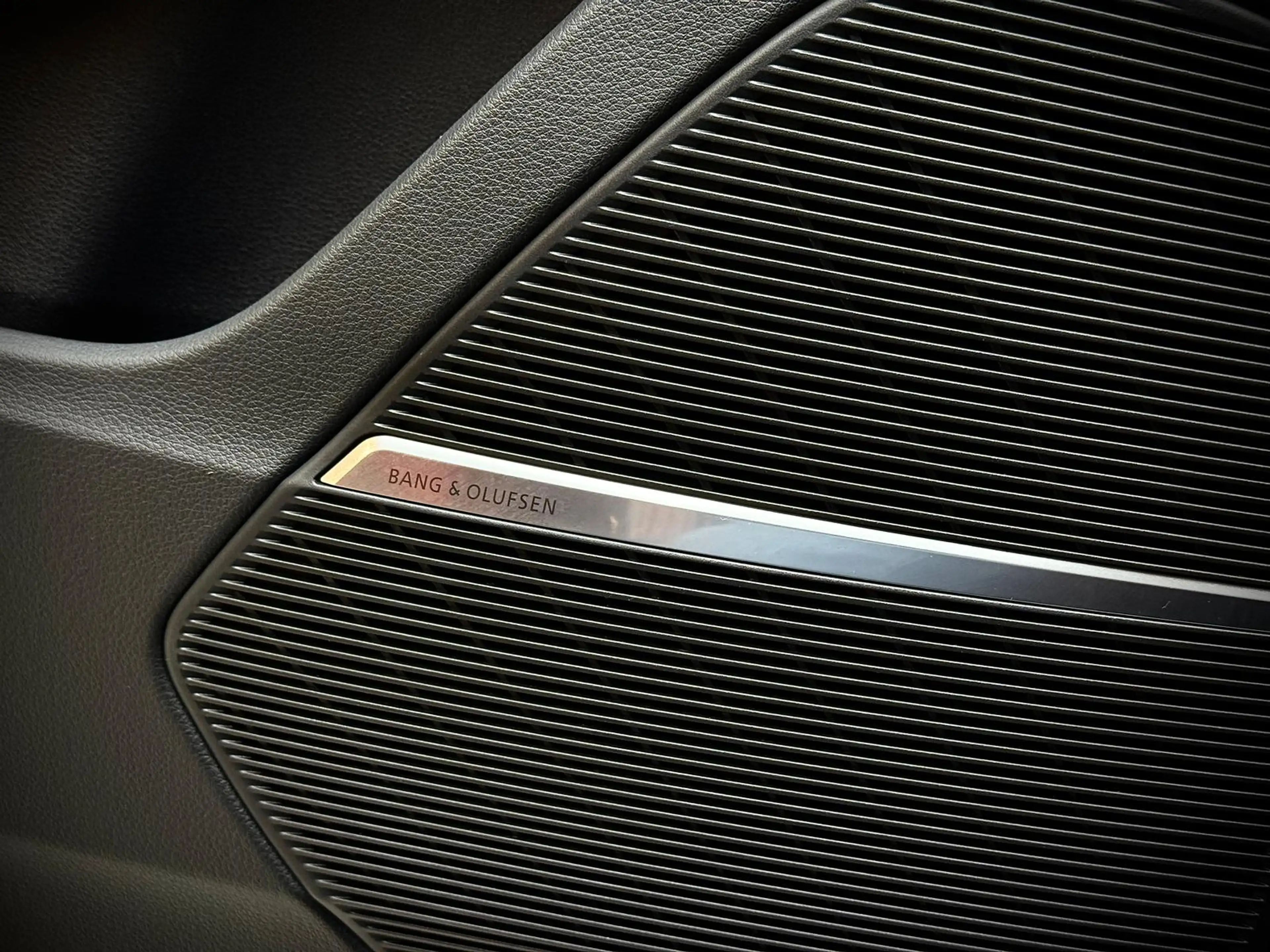 Audi SQ8 V8 TDI*B&O*Massage*HuD*Pano*TV*StHzg*S-Sitze — photo 14