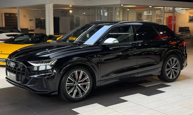 Audi SQ8 view 2