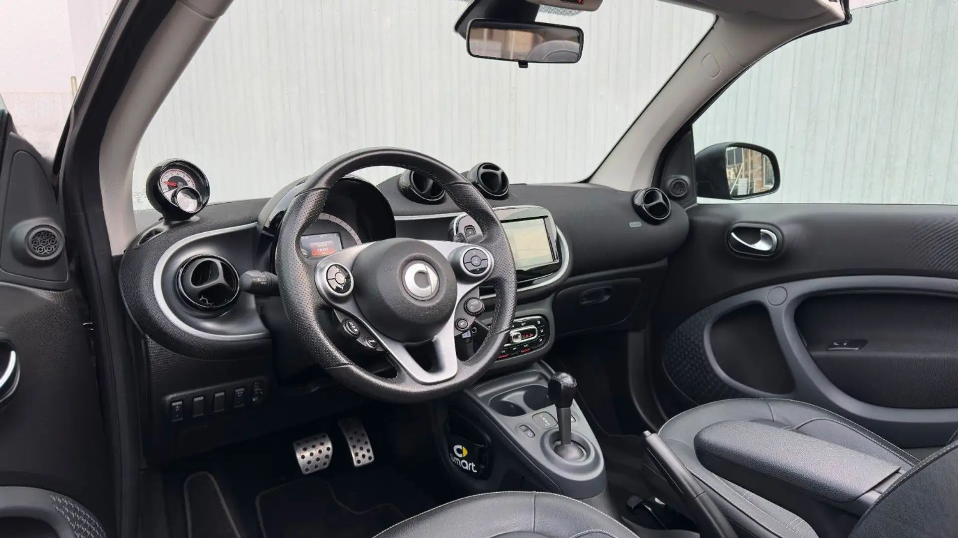 smart forTwo Cabrio TURBO DCT BRABUS! 16" SPARCO! R-CAM! NAVI Schwarz - 2