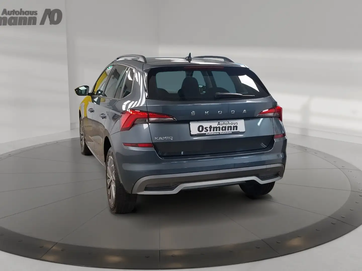 Skoda Kamiq 1.0 TSI Clever AHK LED LM PDC SmartLink Grau - 2